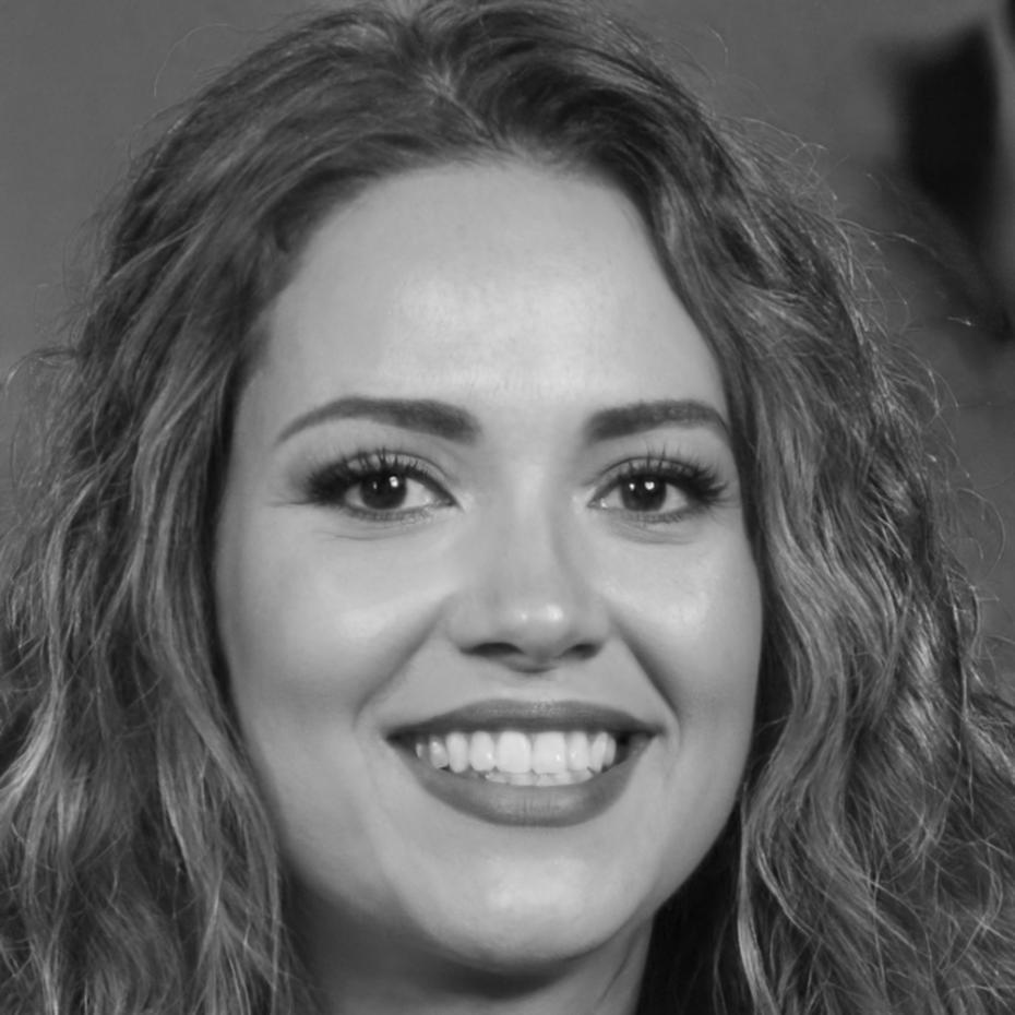 Elena Popescu, Bildungskoordinatorin ravelioxente